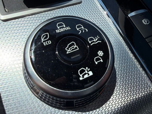 2024 Mitsubishi Outlander SEL Black Edition