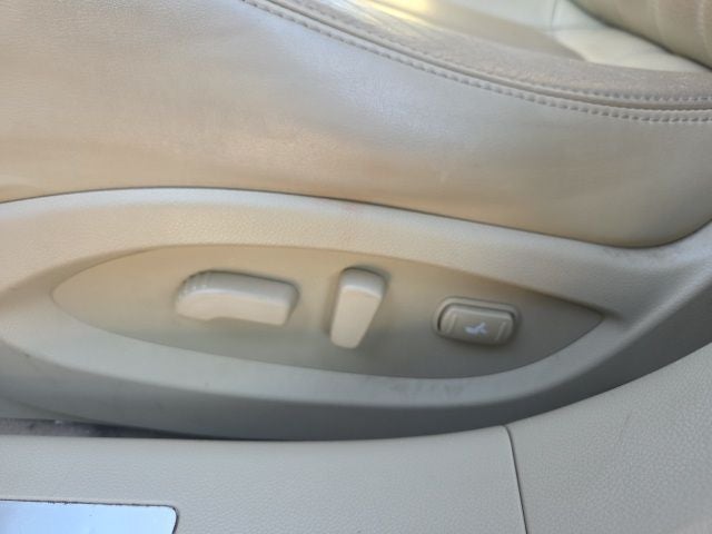 2012 INFINITI FX35 Base