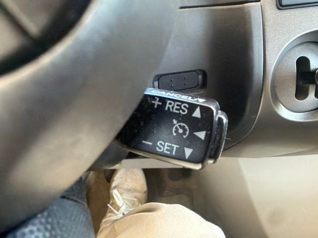 2005 Toyota Prius Base
