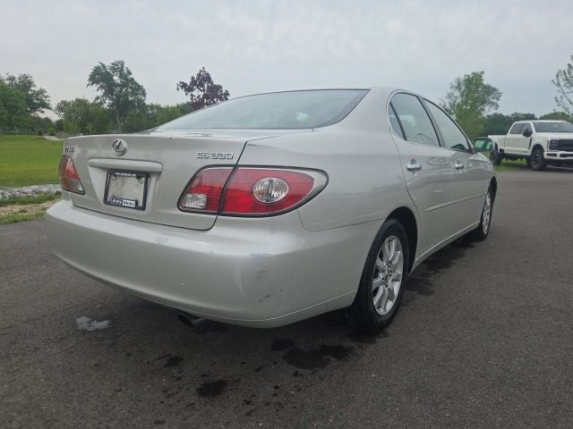 2004 Lexus ES 330