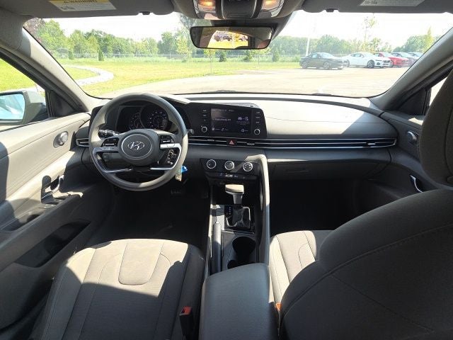 2021 Hyundai Elantra SE