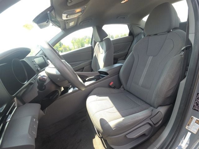 2021 Hyundai Elantra SE