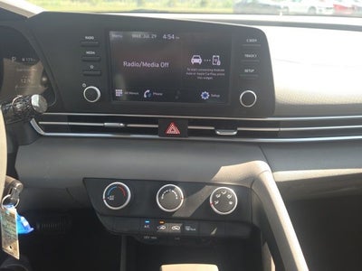 2021 Hyundai Elantra SE