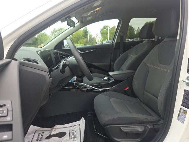 2024 Kia Niro LX