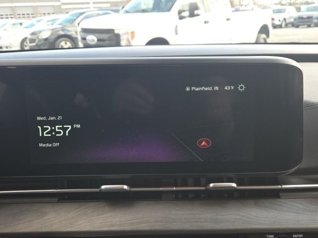 2024 Kia Carnival SX