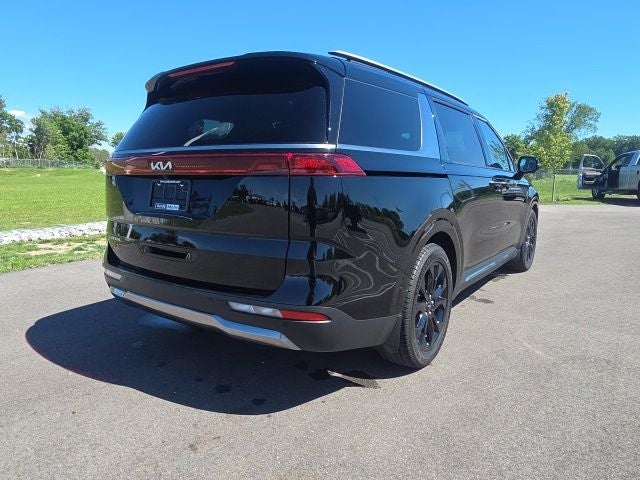 2024 Kia Carnival SX