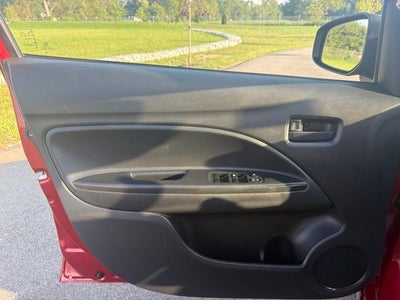2024 Mitsubishi Mirage ES