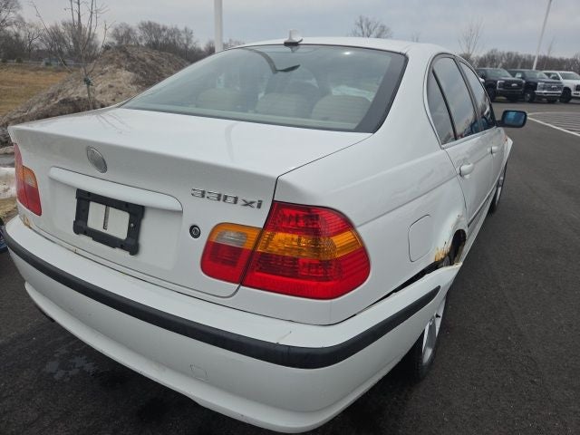 2004 BMW 3 Series 330xi