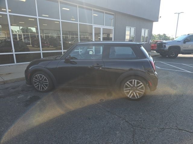 2025 MINI Cooper S Iconic