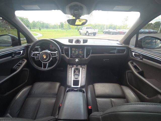 2016 Porsche Macan S
