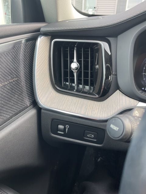 2021 Volvo XC60 T5 Inscription