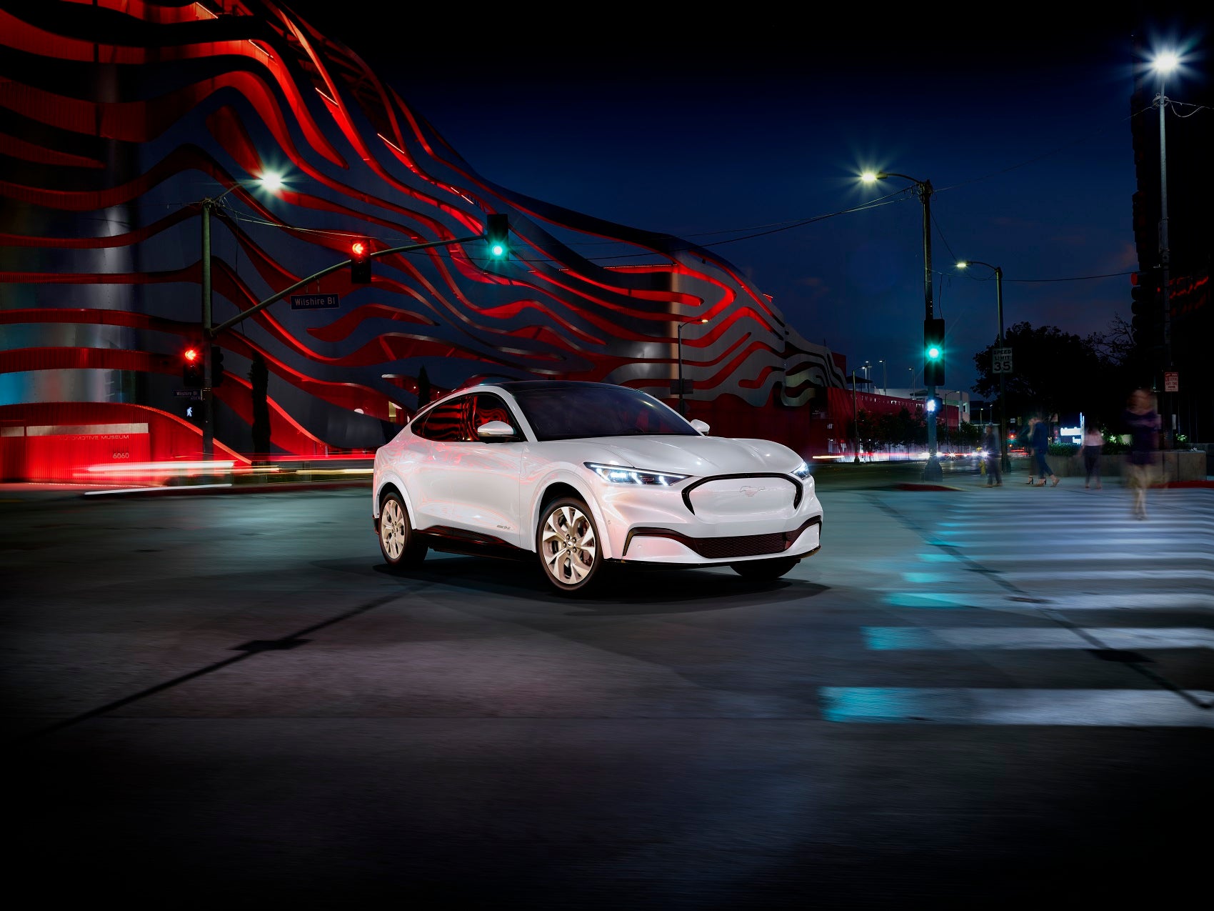 Electric vs Hybrid Vehicles